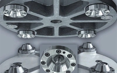 Система позиционирования и зажима стола-спутника