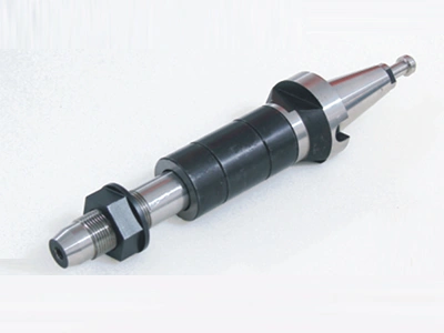 Оправка для червячной фрезы для установки и позиционирования зуборезного инструмента